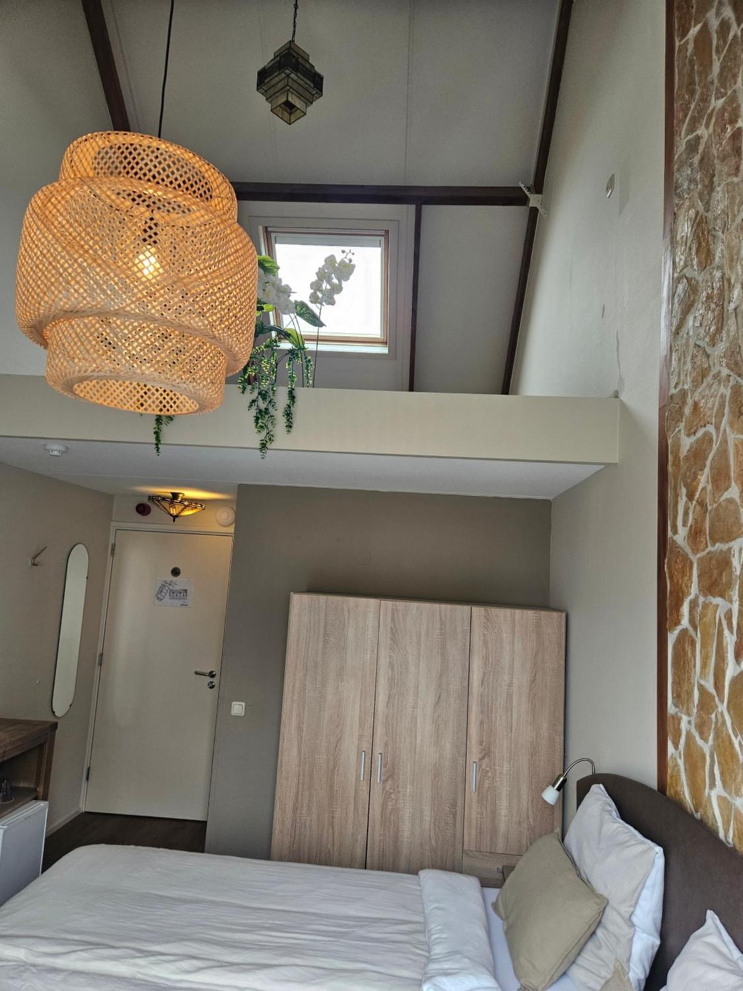 Hotel Dolores Ameland Нес Екстер'єр фото