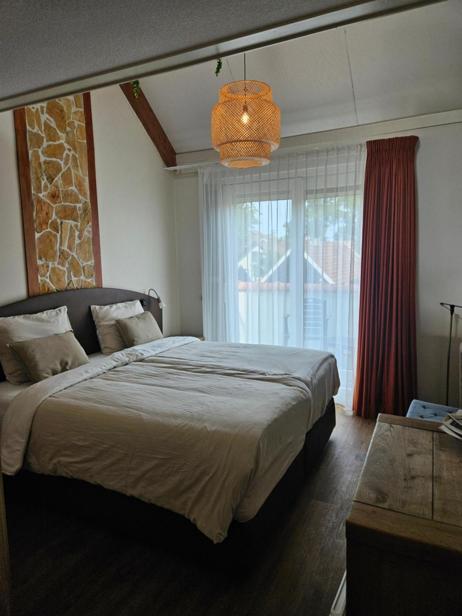 Hotel Dolores Ameland Нес Екстер'єр фото