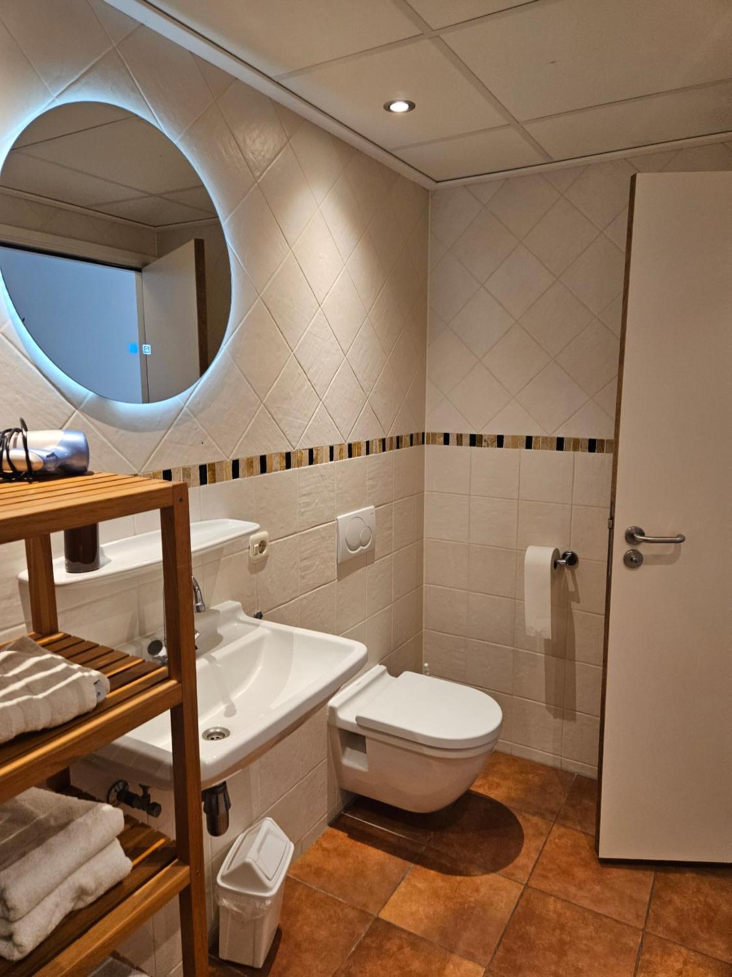 Hotel Dolores Ameland Нес Екстер'єр фото