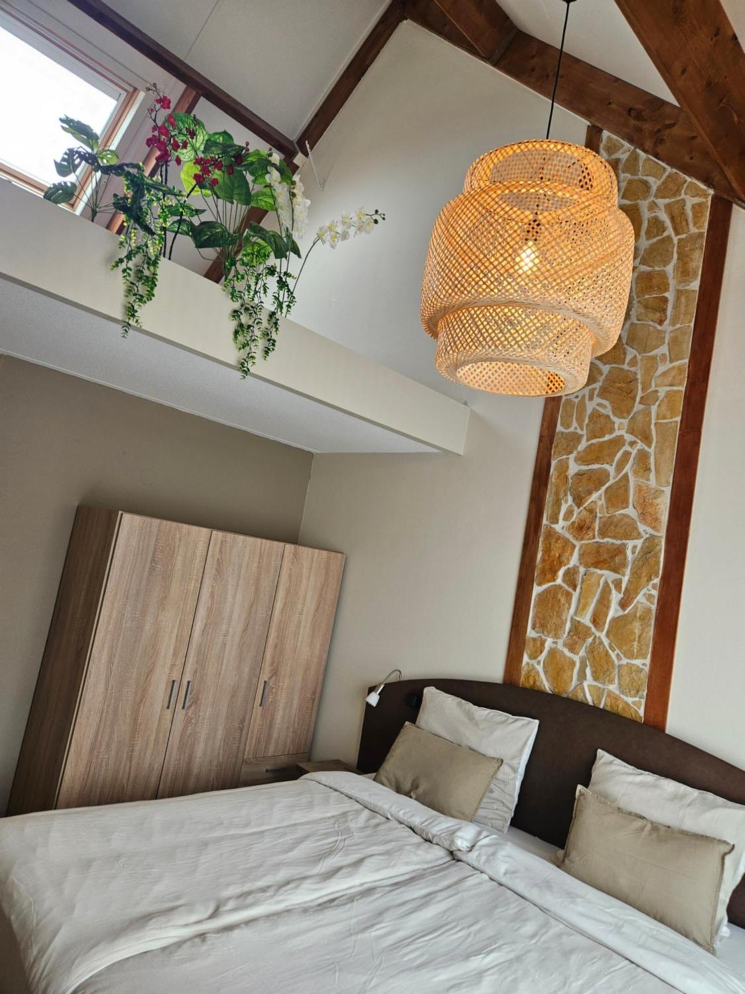 Hotel Dolores Ameland Нес Екстер'єр фото